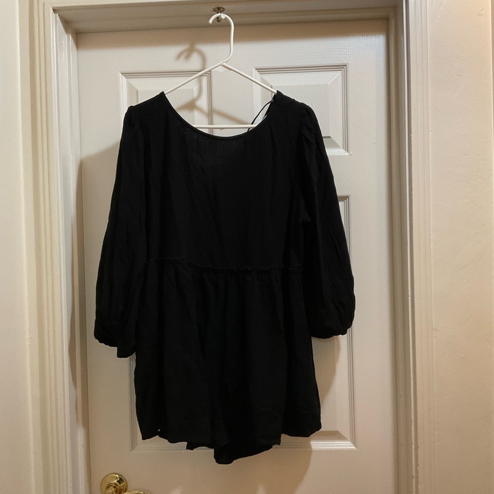 Tried on but never worn princess Polly black flowy romper DISCOUNTED SHIPPING